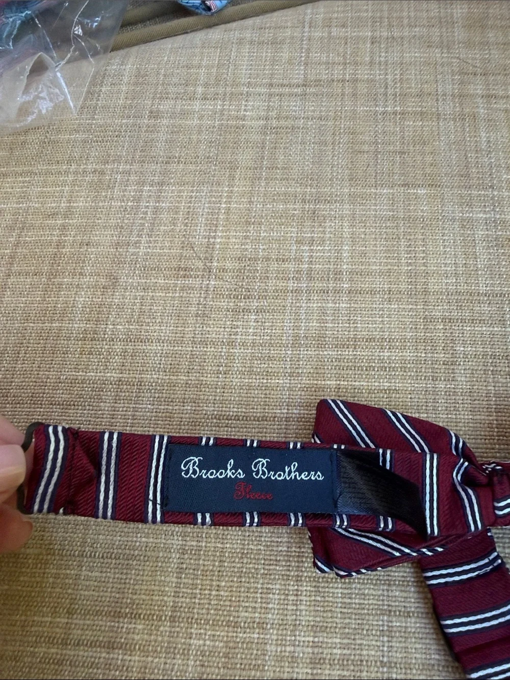 BROOKS BROTHER BOYS SILK BOW TIE